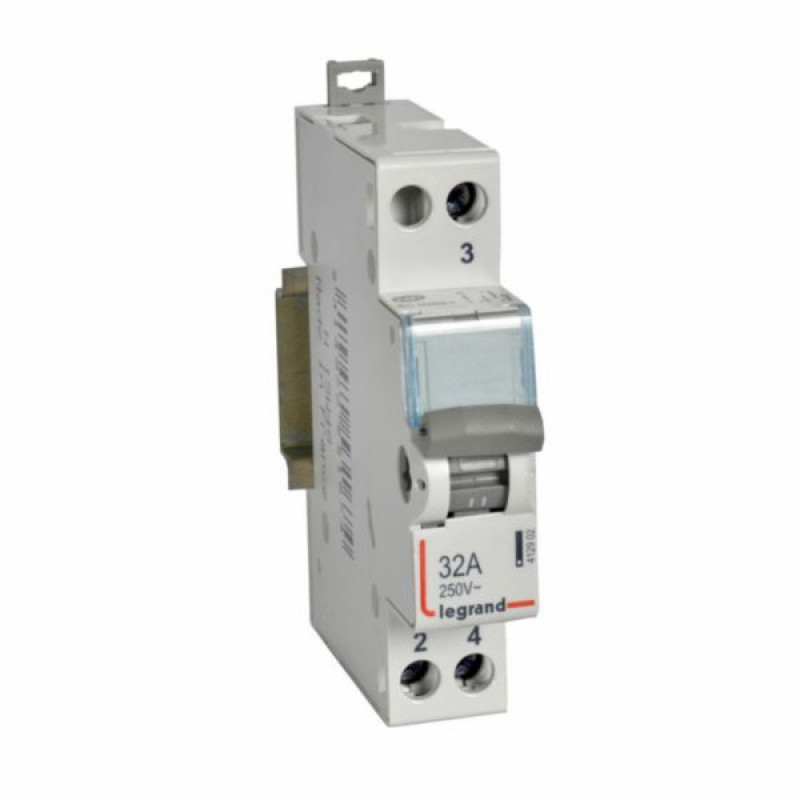 Pārslēdzis CX3 - divvirzienu ar centrālo pozīciju - 250 V~ - 32 A - 1 modulis